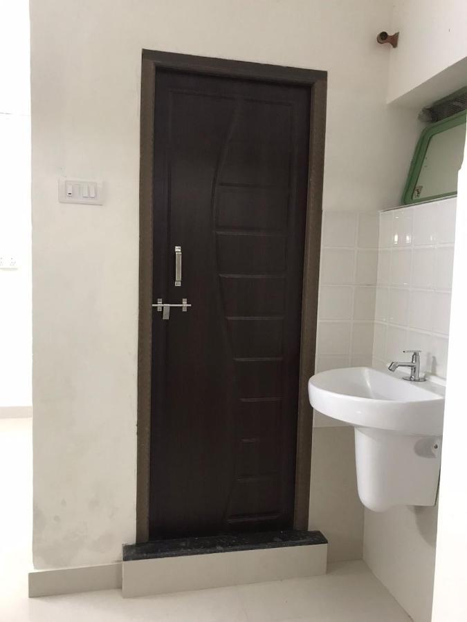 Hotel Priti International Mapusa Bagian luar foto